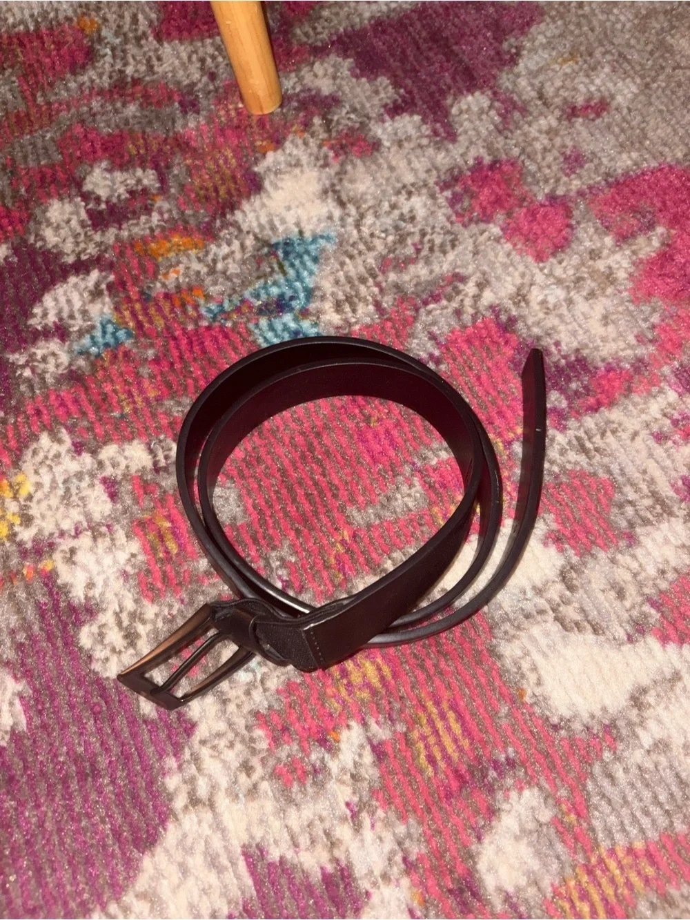 Women’s black Leather Belt - has stretch